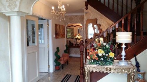 Abacus Guesthouse — 4-Star Luxury Hotel in Gaillimh, Republic of Ireland
