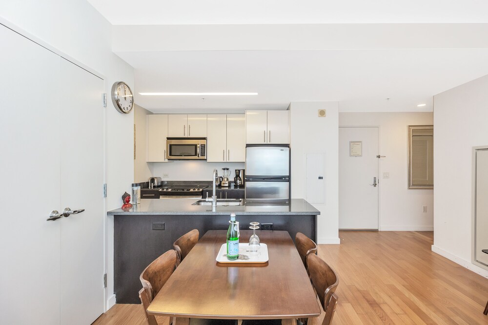 Dharma Home Suites JC at Paulus Hook - photo 17