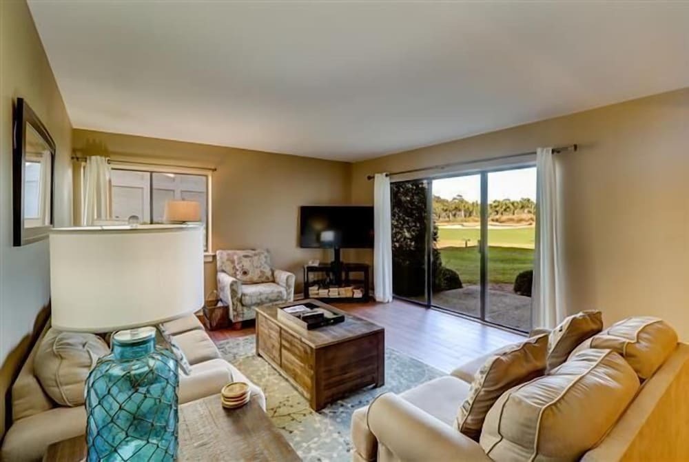 425 Plantation Club at The Sea Pines Resort - photo 4