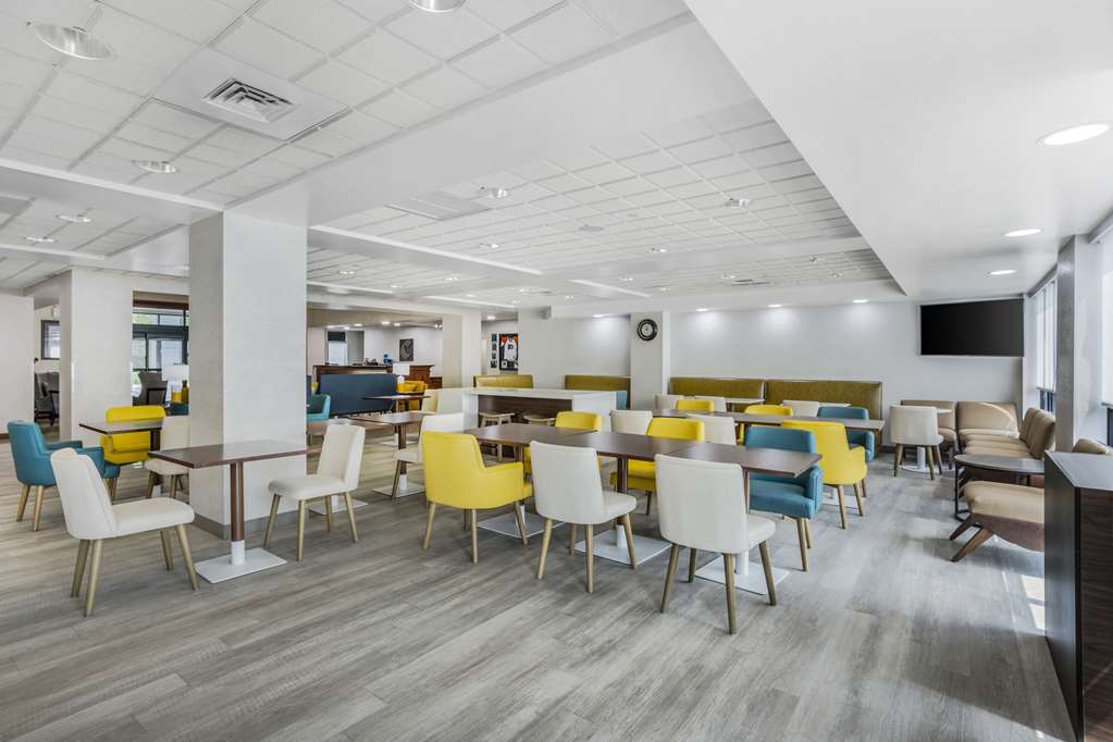 Comfort Inn & Suites Voorhees Mt. Laurel - photo 29