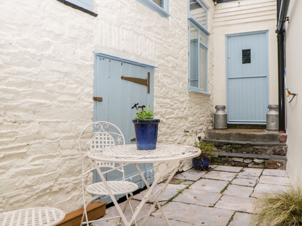 The Old Dairy - carbon neutral hotel in Torpoint