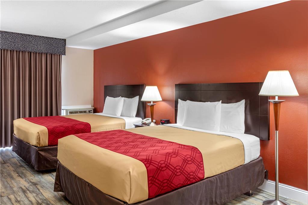 Econo Lodge Inn & Suites Old Saybrook Westbrook - photo 18
