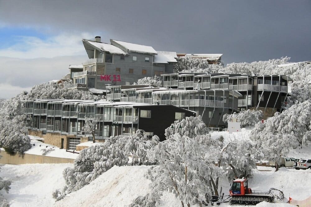 Mark Ii 4 West — 4-Star Luxury Hotel in Mount Buller, Australia