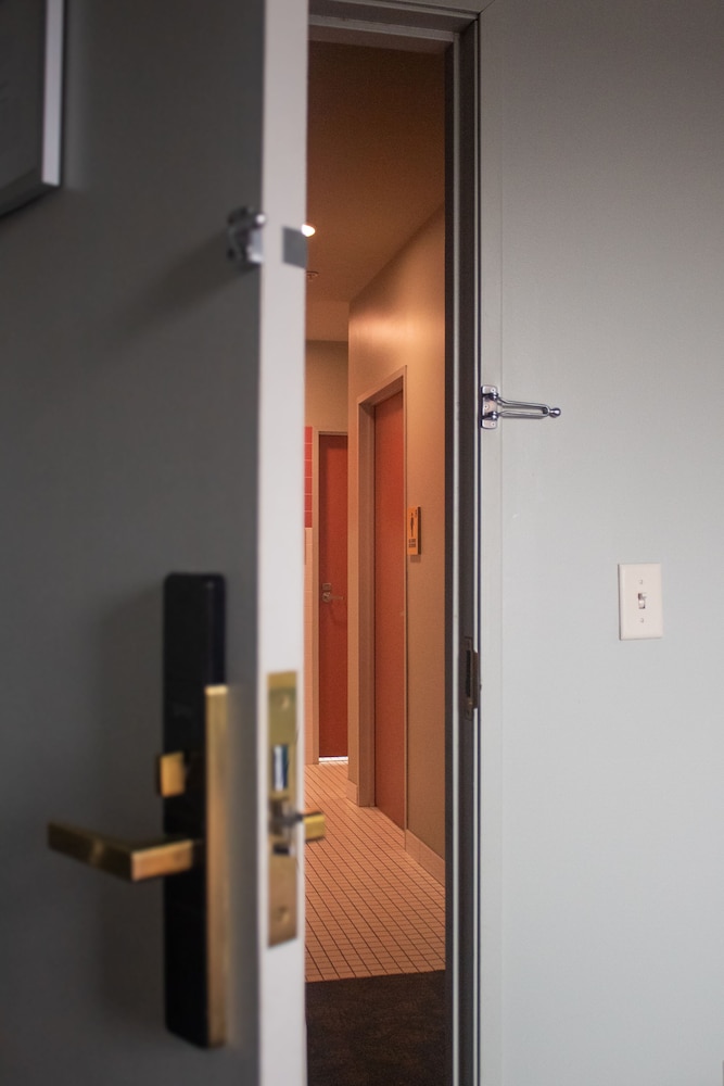 East Austin Hotel - photo 16