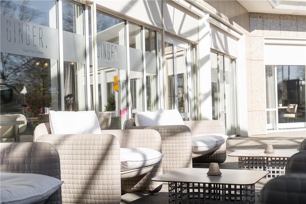 hotel outside bar terrasse