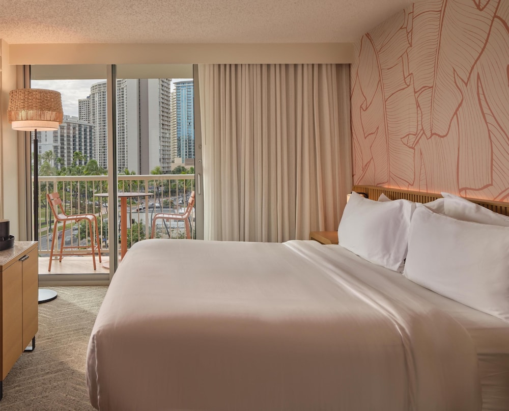 The Ambassador Hotel of Waikiki Tapestry Collection by Hilton - photo 20