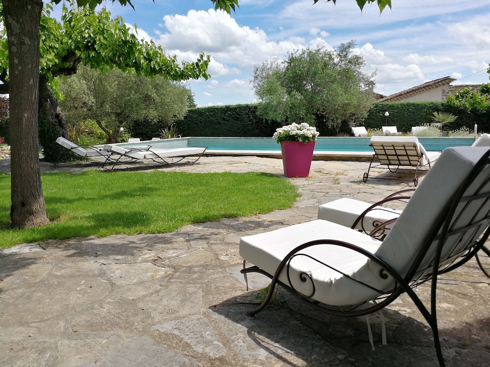La Bastide des Mûriers — hotel in Vezenobres
