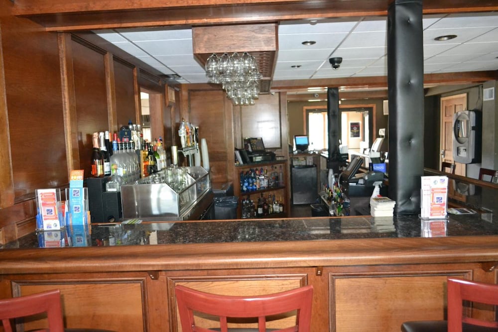 Latham Inn - photo 27