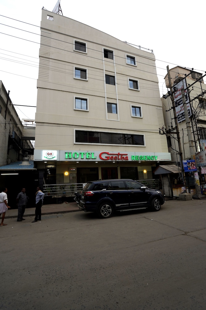Hotel Geetha Regency in Guntur, India
