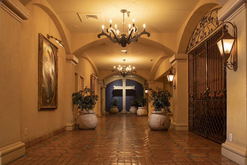 Hotel Encanto de Las Cruces - photo 4