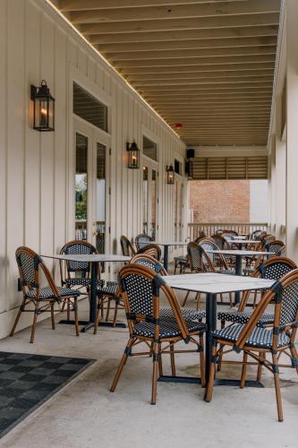 Hotel Whiskey in Pascagoula - photo 17