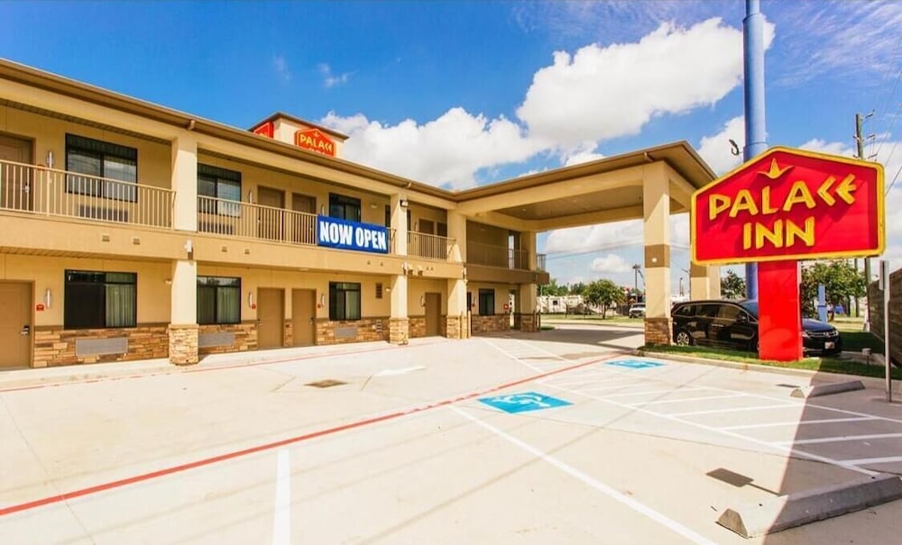 Palace Inn Conroe - photo 40