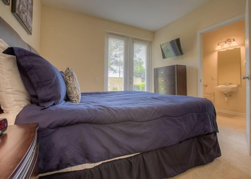 5002 Tideview Circle #6 - photo 10