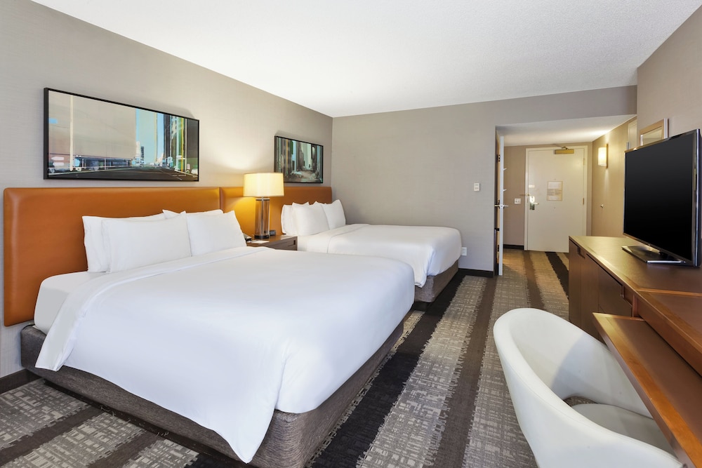 Crowne Plaza Dulles Airport by IHG - photo 30