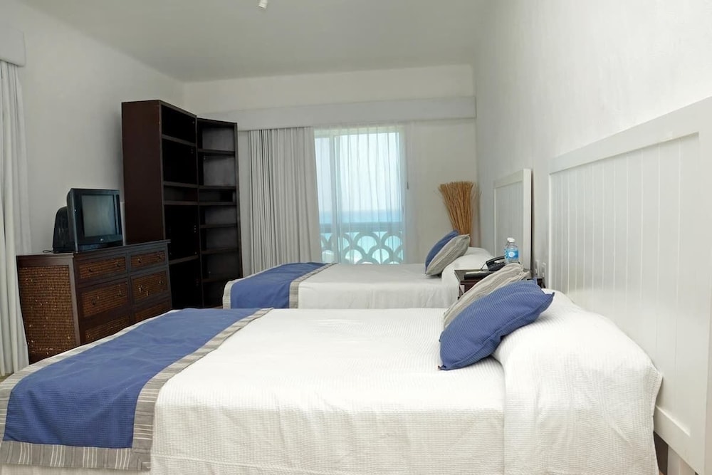 Bsea Cancun Plaza Hotel