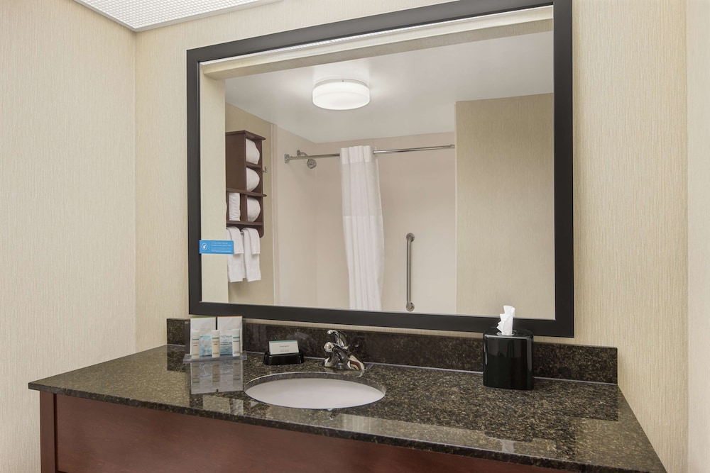 Hampton Inn Richmond Southwest Hull Street - photo 35