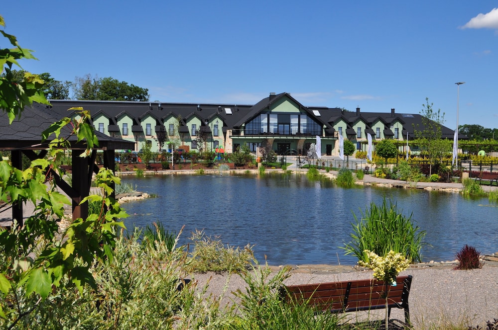 Lando — 4-Star Luxury Hotel in Tarnowskie Gory, Poland
