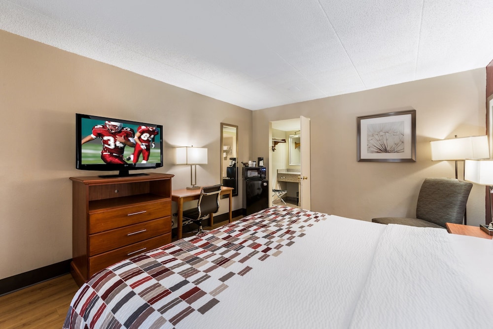 Red Roof Inn Morton Grove - photo 14