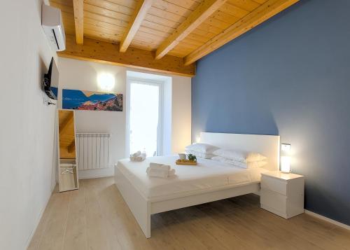 Como Carpe Diem 2 Bedrooms 2 Bathrooms Free Parking — 4-Star Luxury Hotel in Como, Italy