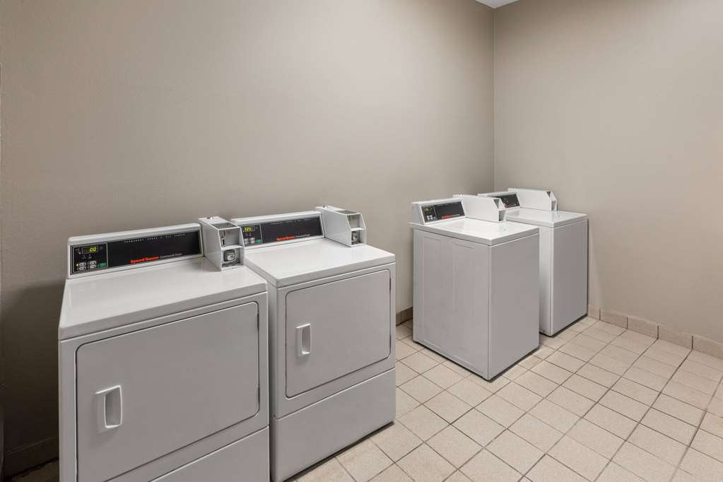 La Quinta Inn & Suites by Wyndham Houma - photo 31
