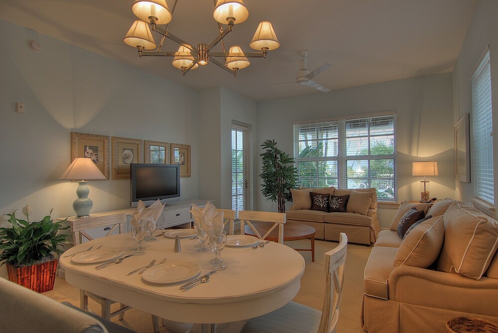 Harborside Suites at Little Harbor - photo 47