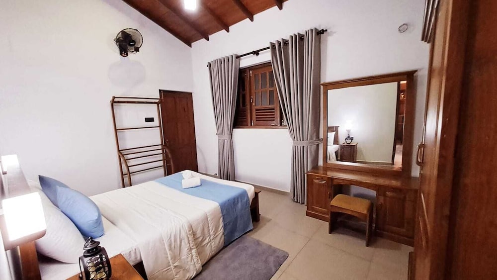 Golden Shower Inn — Kandy — photo 4