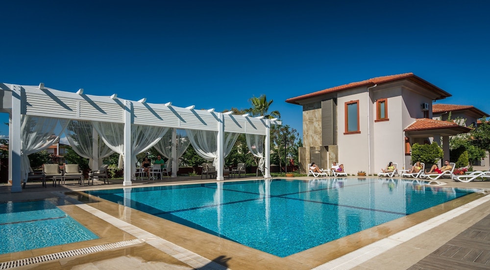 Vista Villas & Suites — 4-Star Luxury Hotel in Serik, Turkey