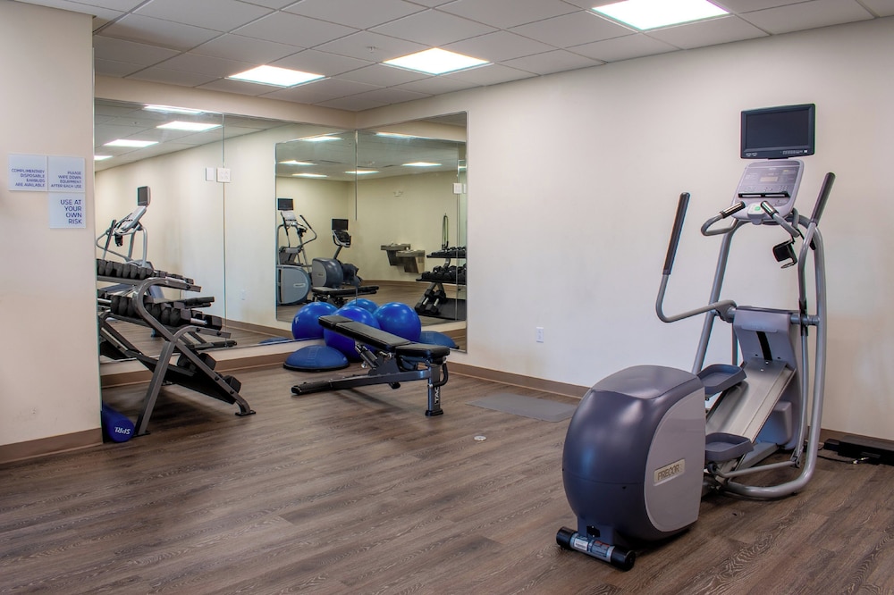 Holiday Inn Express & Suites Yorkville by IHG - photo 13