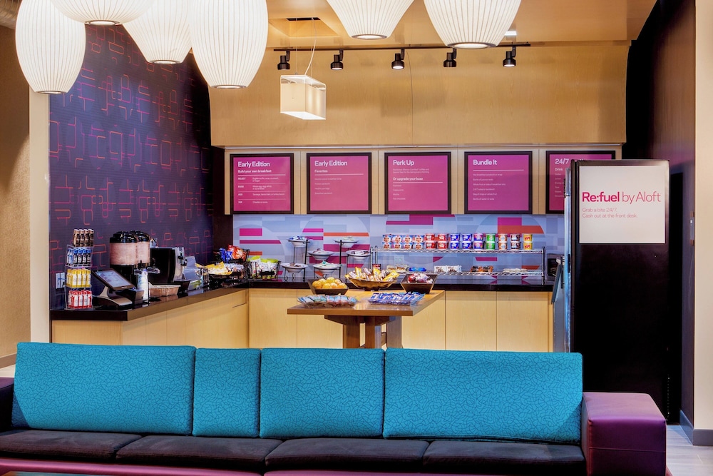 Aloft New York LaGuardia Airport - photo 29