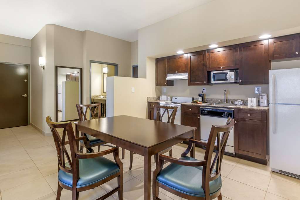 Best Western Naples Plaza Hotel - photo 5