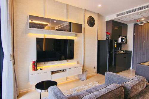 Luxurious & Romantic in the Heart of BKK. MRT BTS