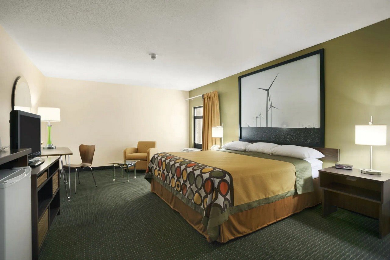 Super 8 by Wyndham Columbia City - photo 6