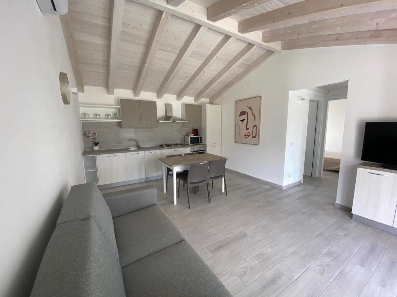 Villetta 4 La Caletta in La Caletta, Italy