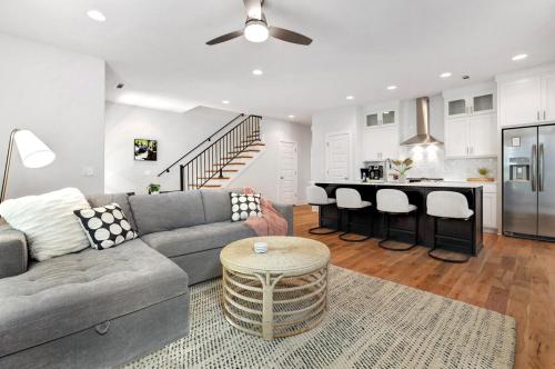 The Oakley Near Lake Fayetteville in Fayetteville, United States