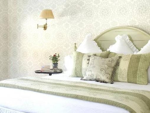 Rock Hall Luxe Lodging Winsted