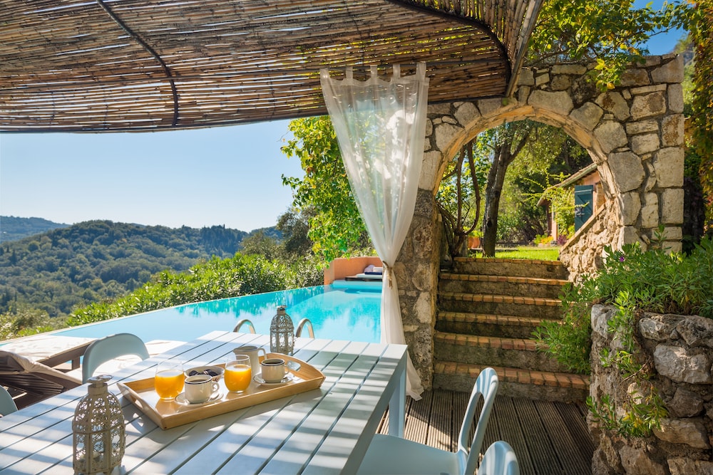 Villa Melolia — 4-Star Luxury Hotel in Corfu, Greece