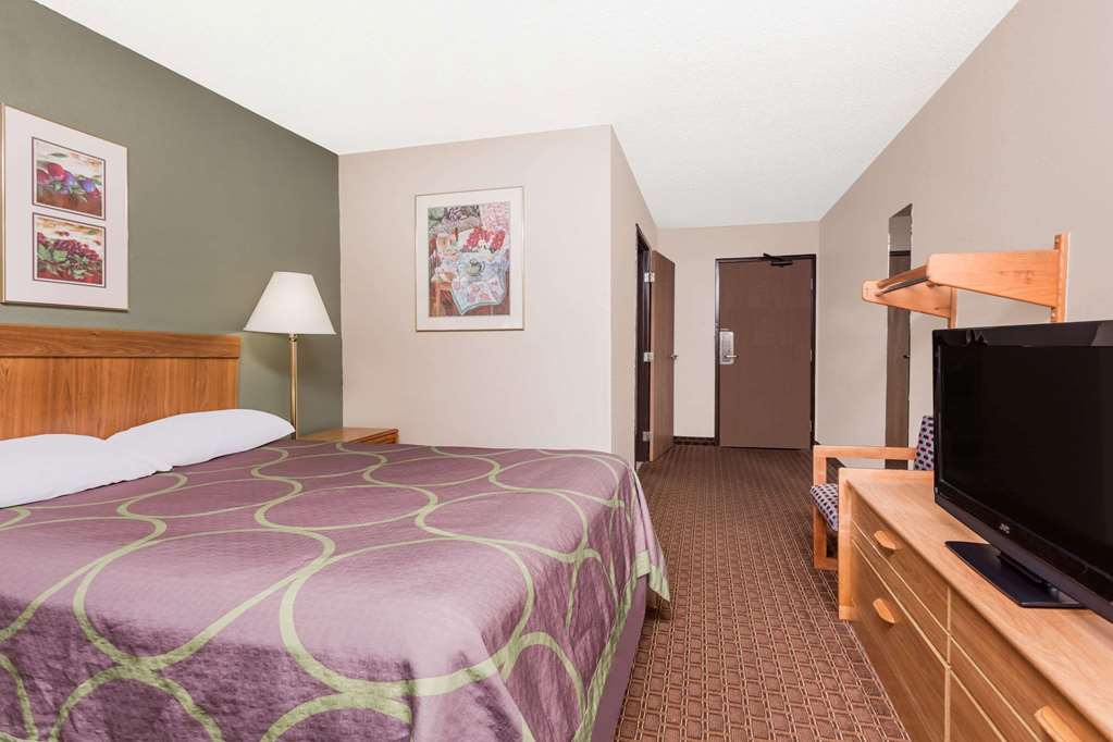 Super 8 by Wyndham Augusta Ft Eisenhower Area - photo 8