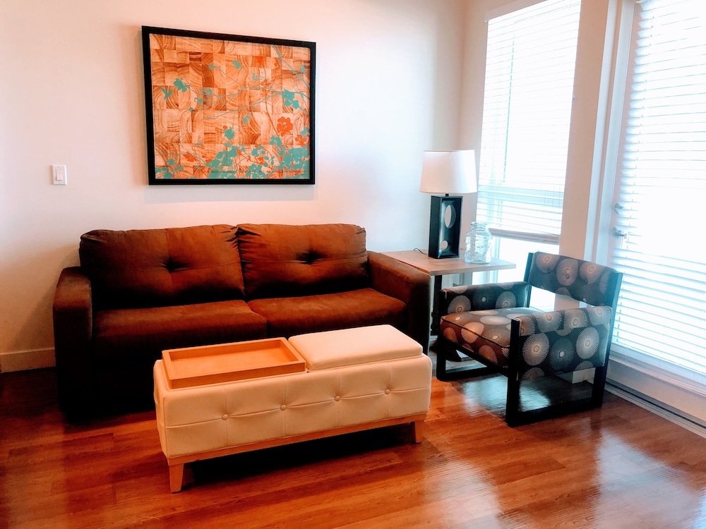 Resort Style Suites in Downtown LA - photo 32
