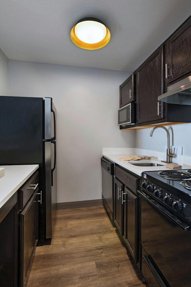TownePlace Suites by Marriott Baton Rouge South - photo 10