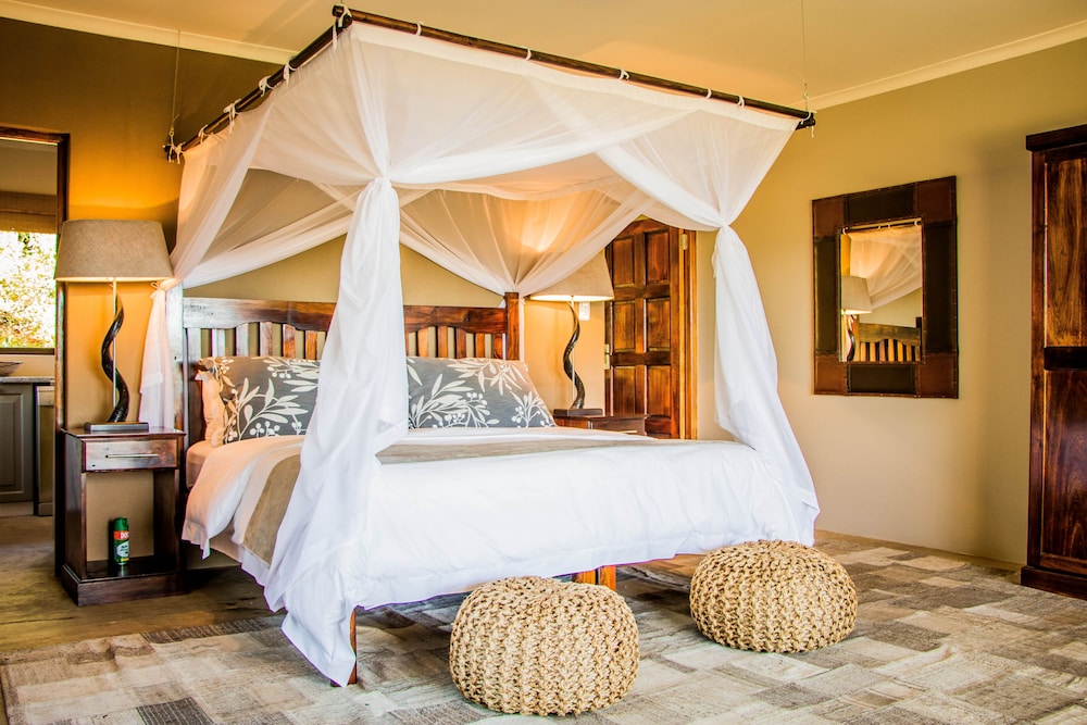 African Safari Lodge — 4-Star Luxury Hotel in Grahamstown, South Africa