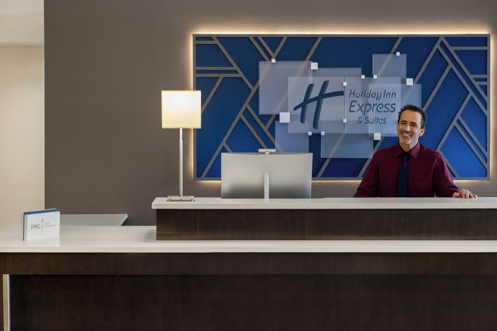Holiday Inn Express & Suites Colorado Springs Central by IHG - photo 89