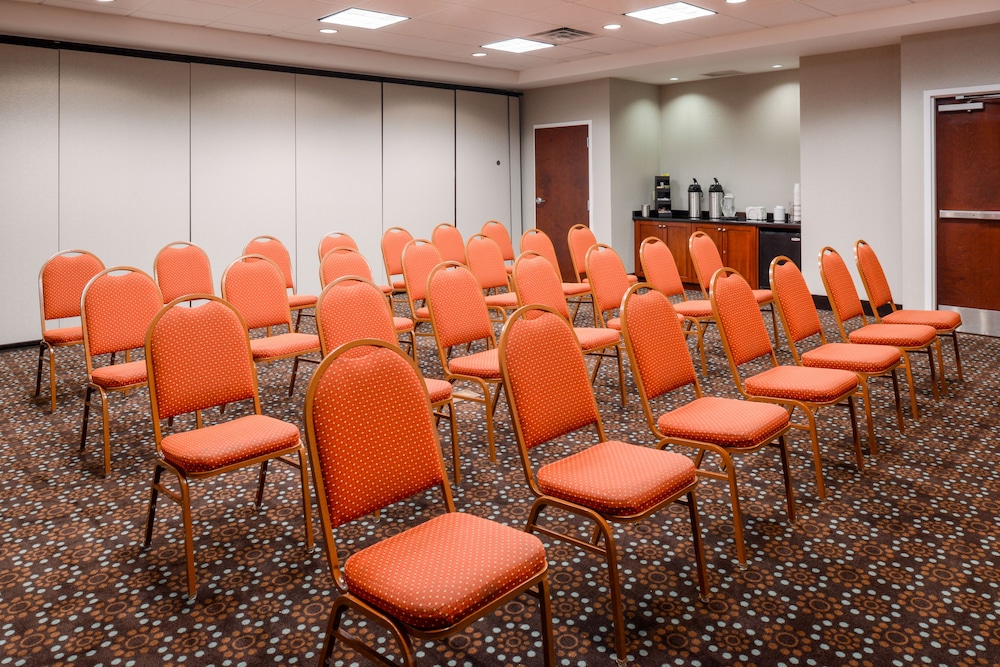 Hampton Inn & Suites Plymouth - photo 63