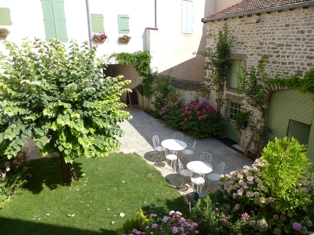 Hotel de la Halle in Nolay, France