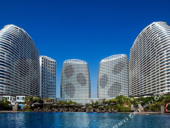 Howard Johnson Sandalwoods Hot Spring Resort Shuangyue Bay Huizhou in Huidong, People's Republic of China