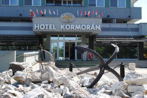 Hotel Kormorán — hotel in Samorin