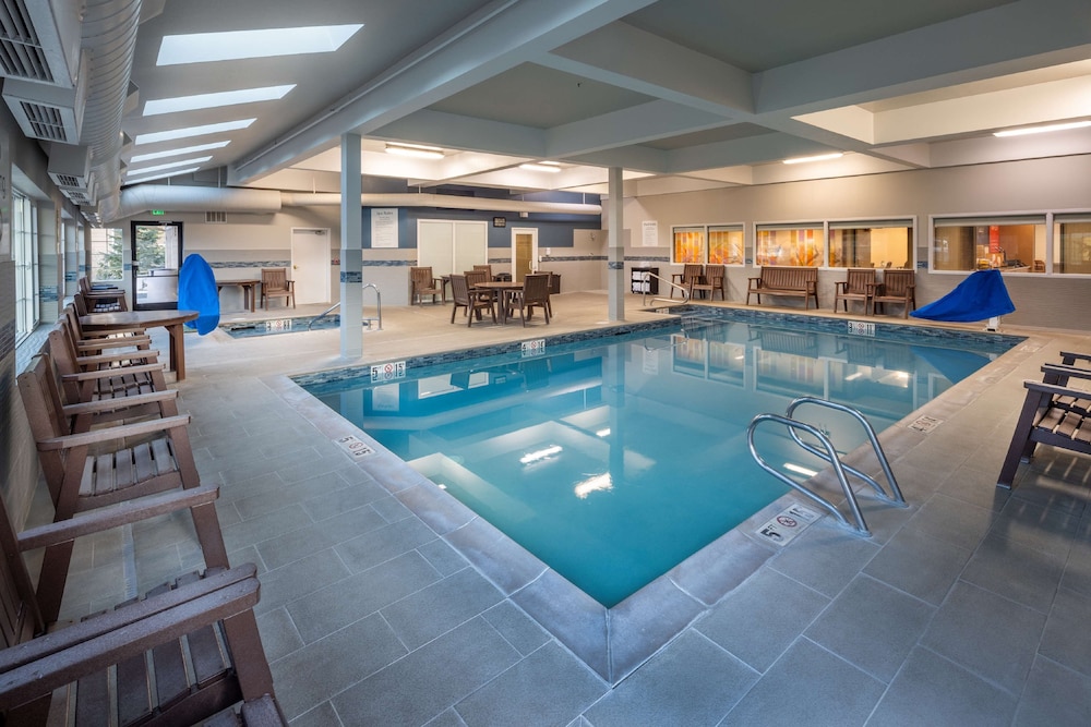 Hampton Inn Pullman - photo 22