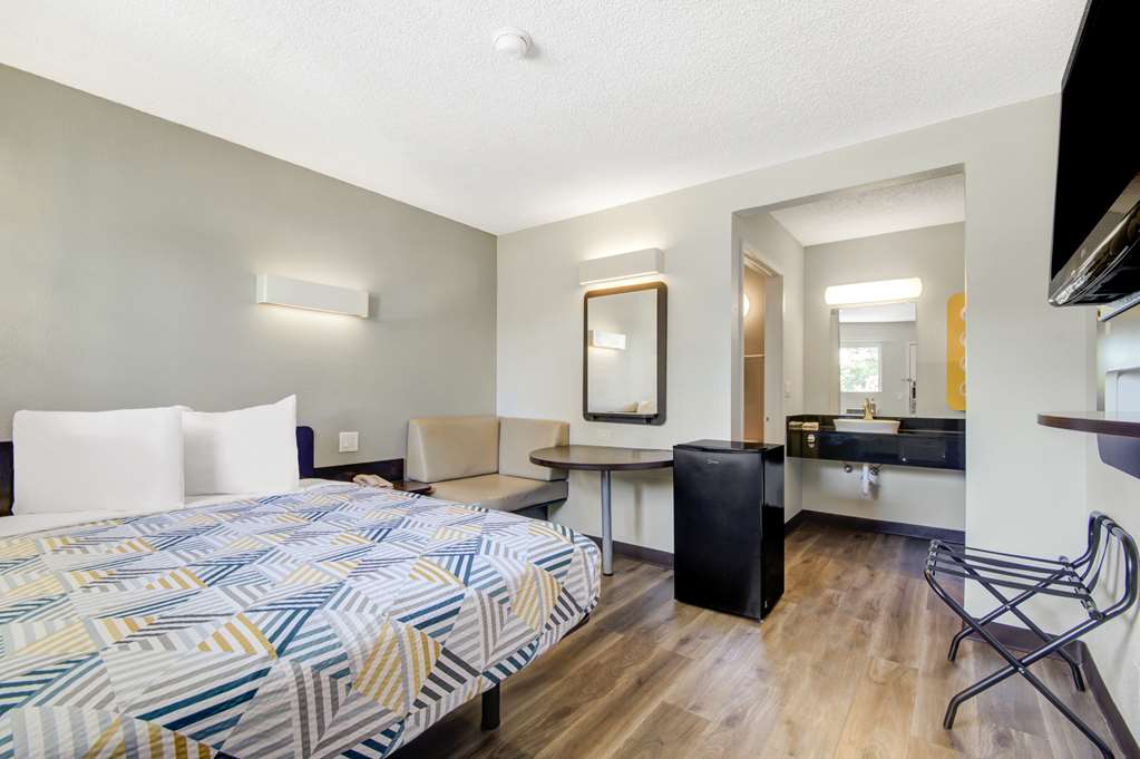 Motel 6 San Jose CA Airport - photo 13