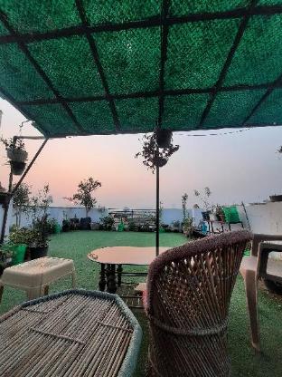 Gbw: Bedroom Bath in Apartment; Sky Garden Access