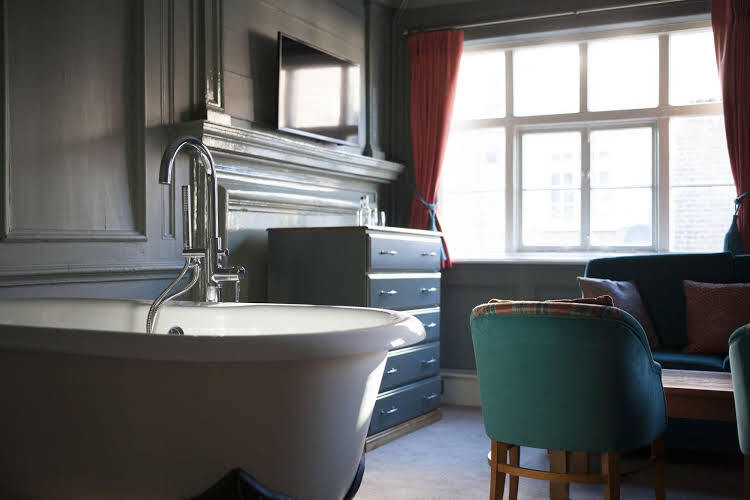 Ye Olde George - carbon neutral hotel in Colnbrook