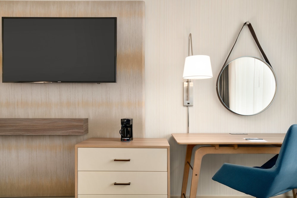 Crowne Plaza: Philadelphia King of Prussia by IHG - photo 6